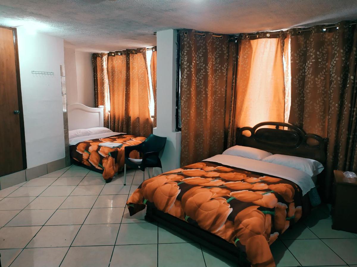 Hostal Ajavi Del Sur キト エクステリア 写真